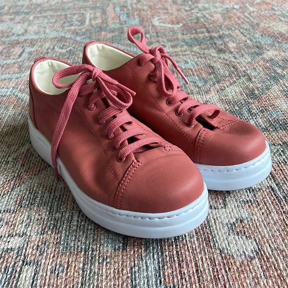 🆕 Camper Runner Up Sneaker - Picture 3 of 7